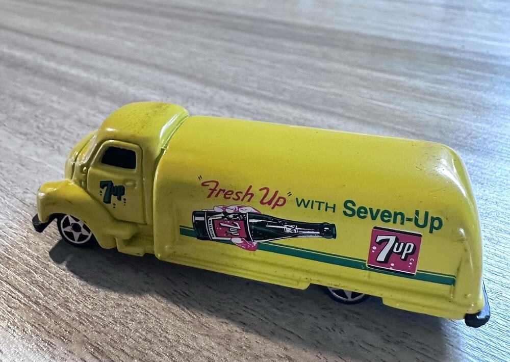 Vintage 1945 Pepsi Cola Bottle Diecast Delivery Truck A127